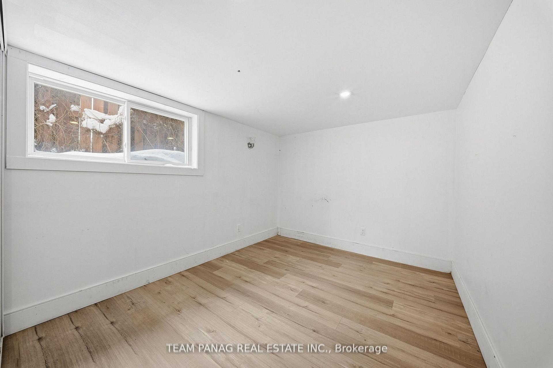 Photo 39 of 3377 Mayfield Road, Brampton, Snelgrove — HOMEH