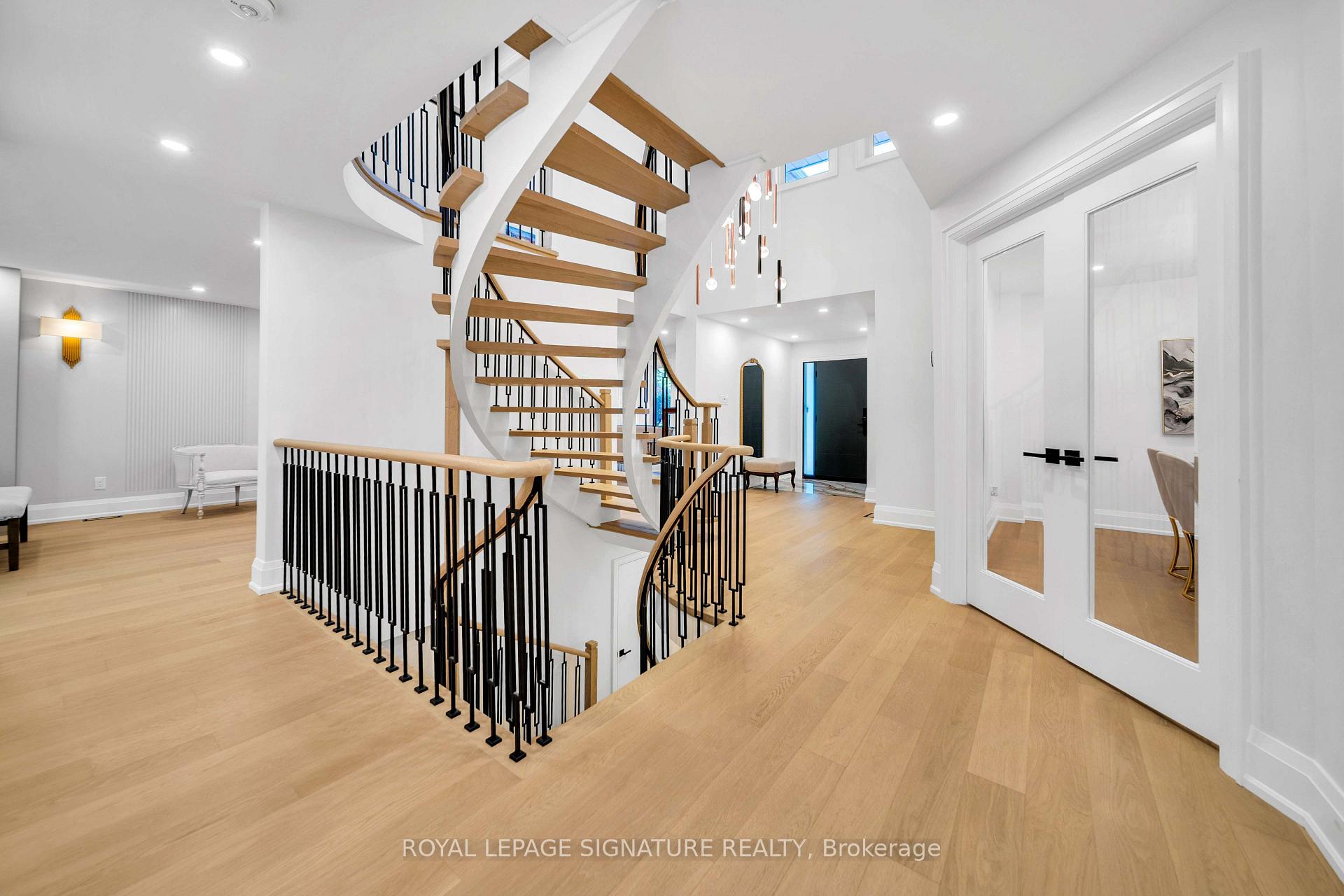 Photo 8 of 16 Ravencliffe Road, Markham, Aileen-Willowbrook — HOMEH