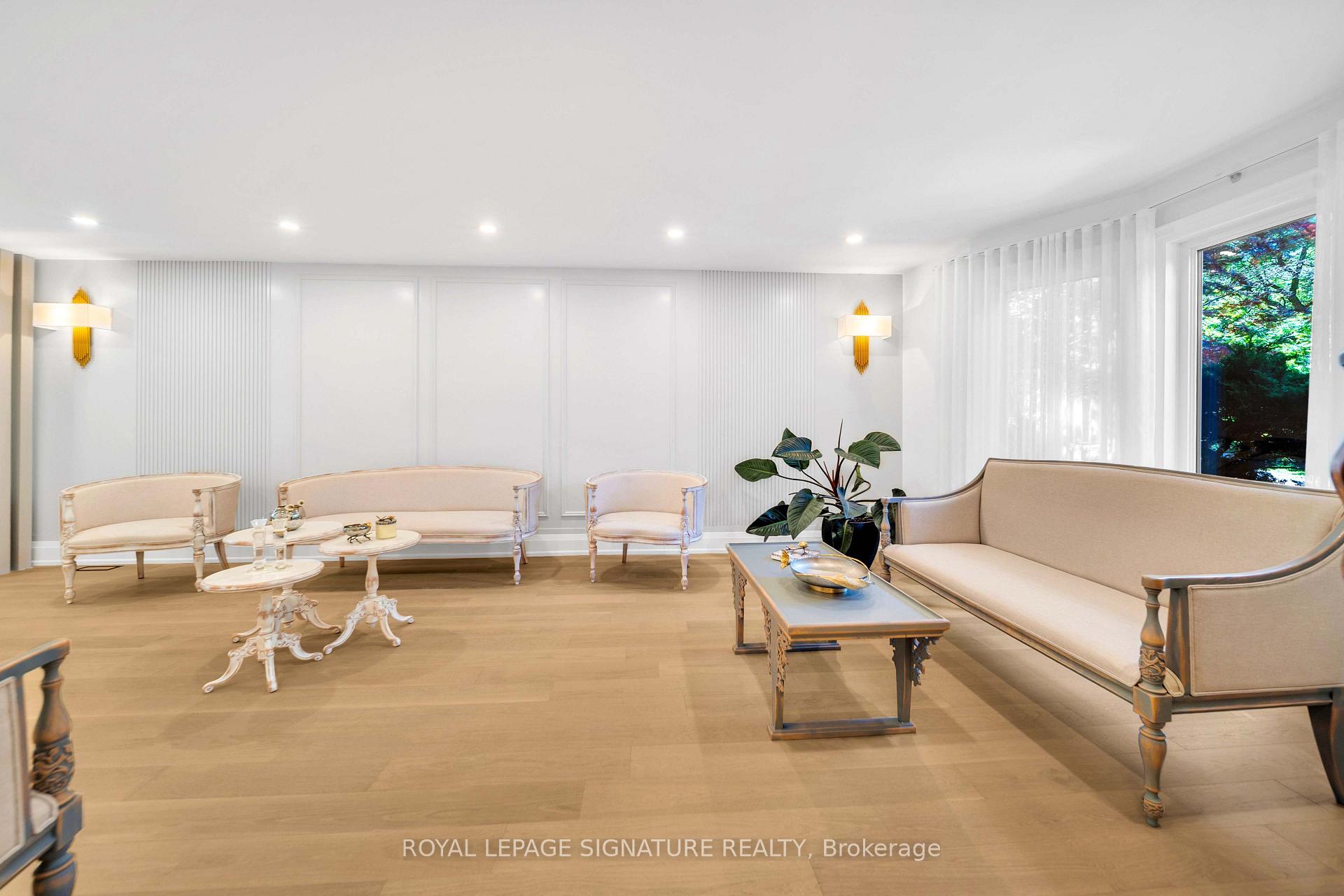 Photo 10 of 16 Ravencliffe Road, Markham, Aileen-Willowbrook — HOMEH