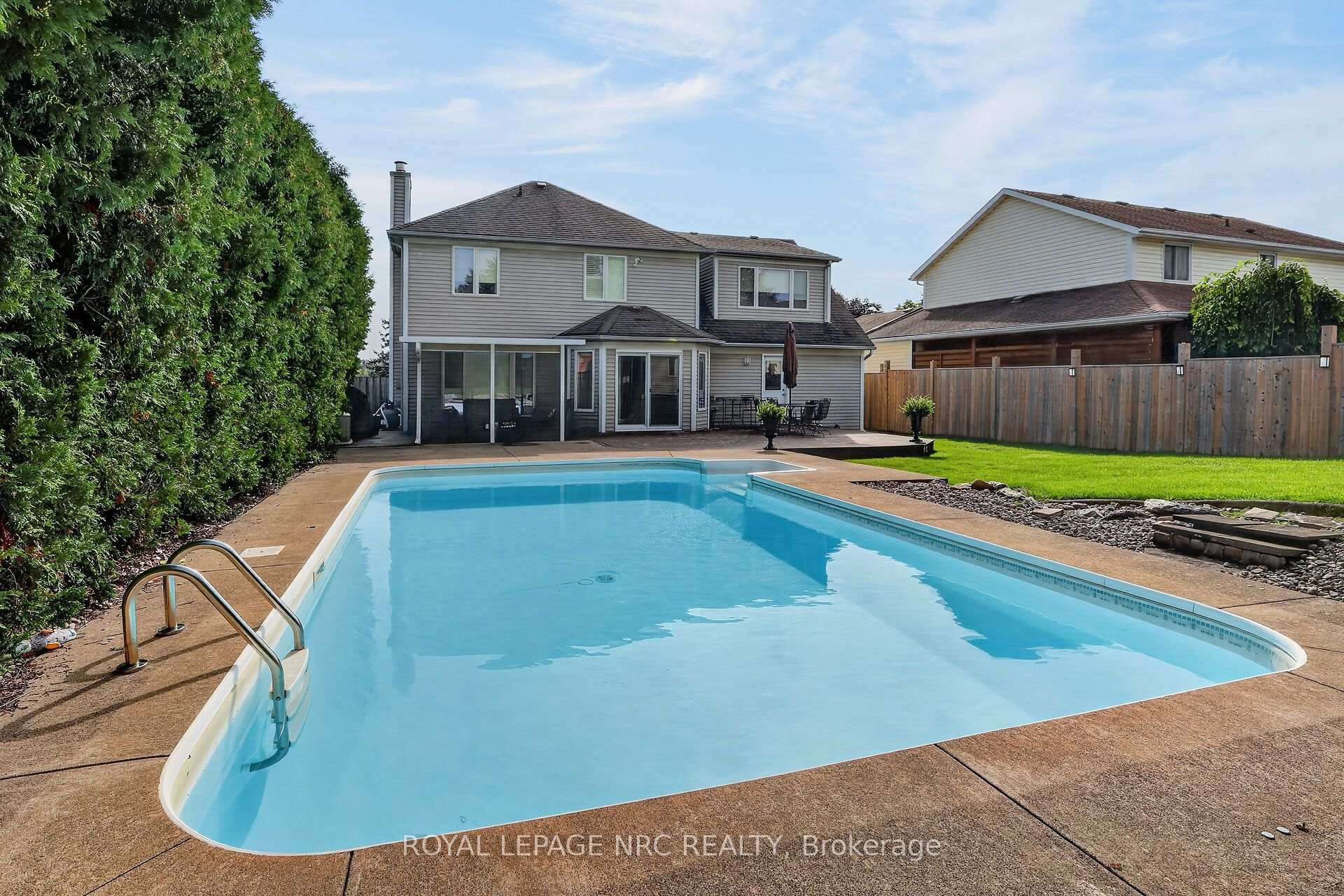 Photo 36 of 105 Stefanie Crescent, Welland, Prince Charles — HOMEH