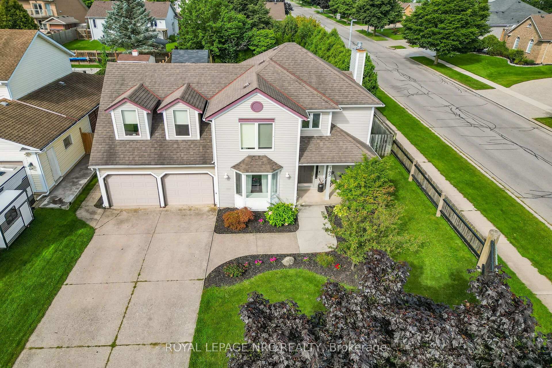 Photo 38 of 105 Stefanie Crescent, Welland, Prince Charles — HOMEH
