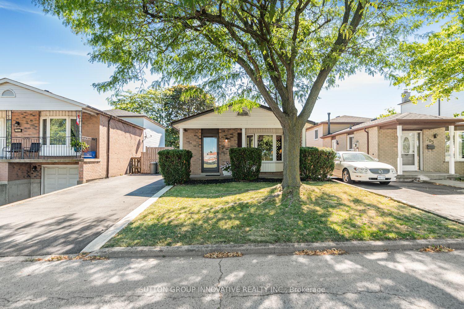 Photo 1 of 703 Upper Wentworth Street, Hamilton, Burkholme — HOMEH