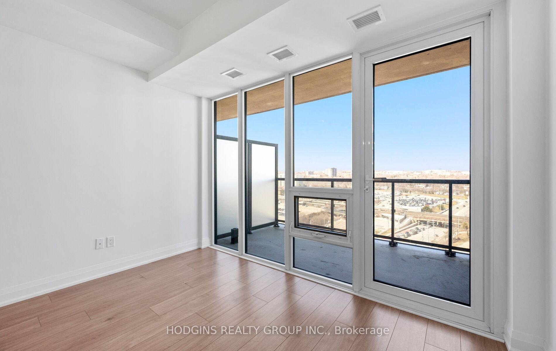 Photo 6 of Unit 1714, 1035 Southdown Road, Mississauga, Clarkson — HOMEH
