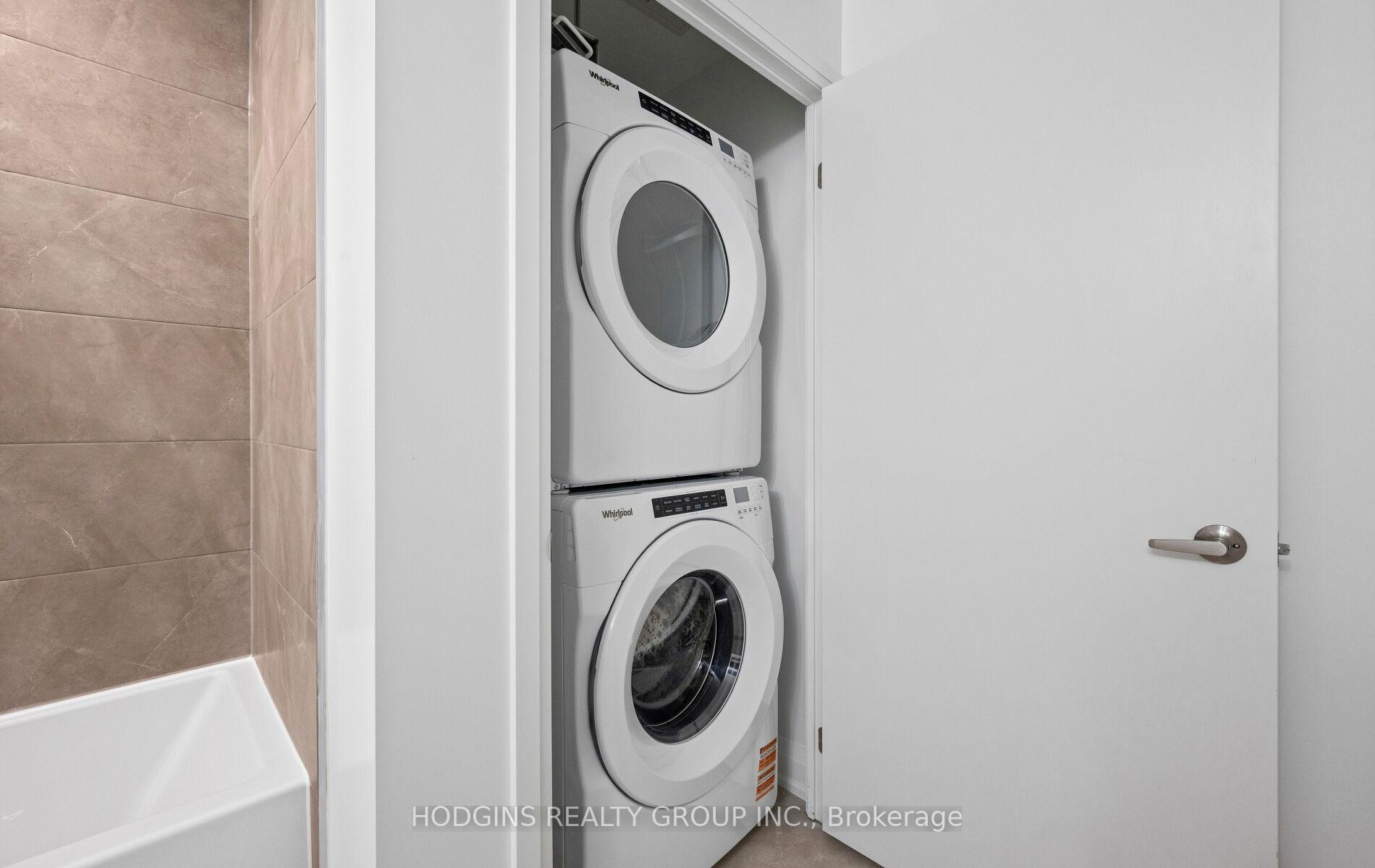 Photo 9 of Unit 1714, 1035 Southdown Road, Mississauga, Clarkson — HOMEH