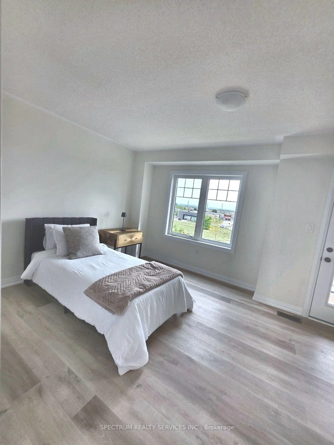 Photo 44 of 1522 Benson Street, Innisfil, Alcona — HOMEH