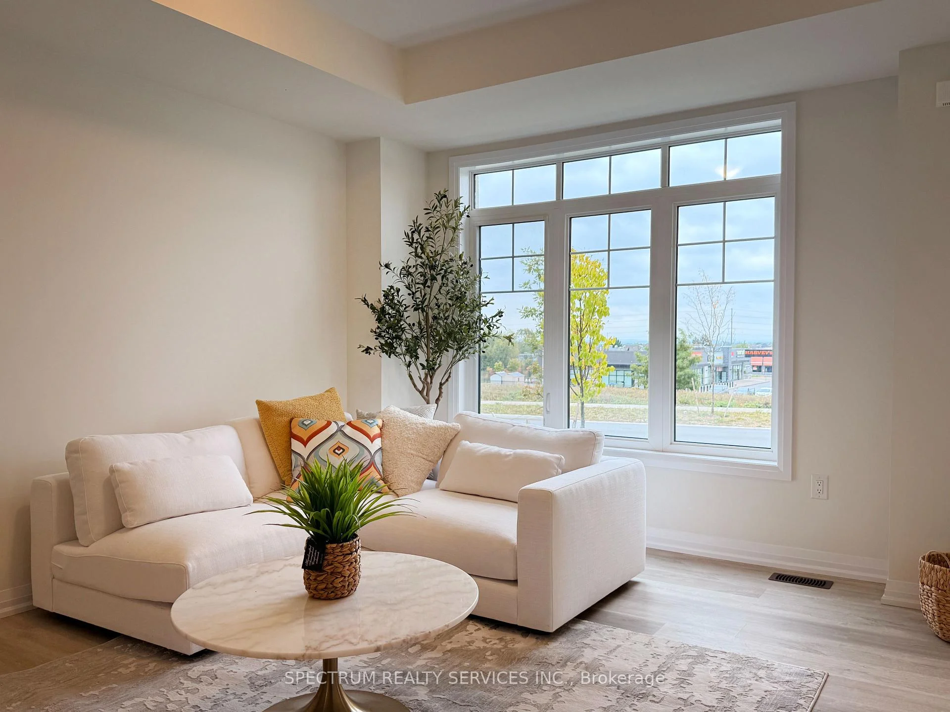 Photo 12 of 1522 Benson Street, Innisfil, Alcona — HOMEH