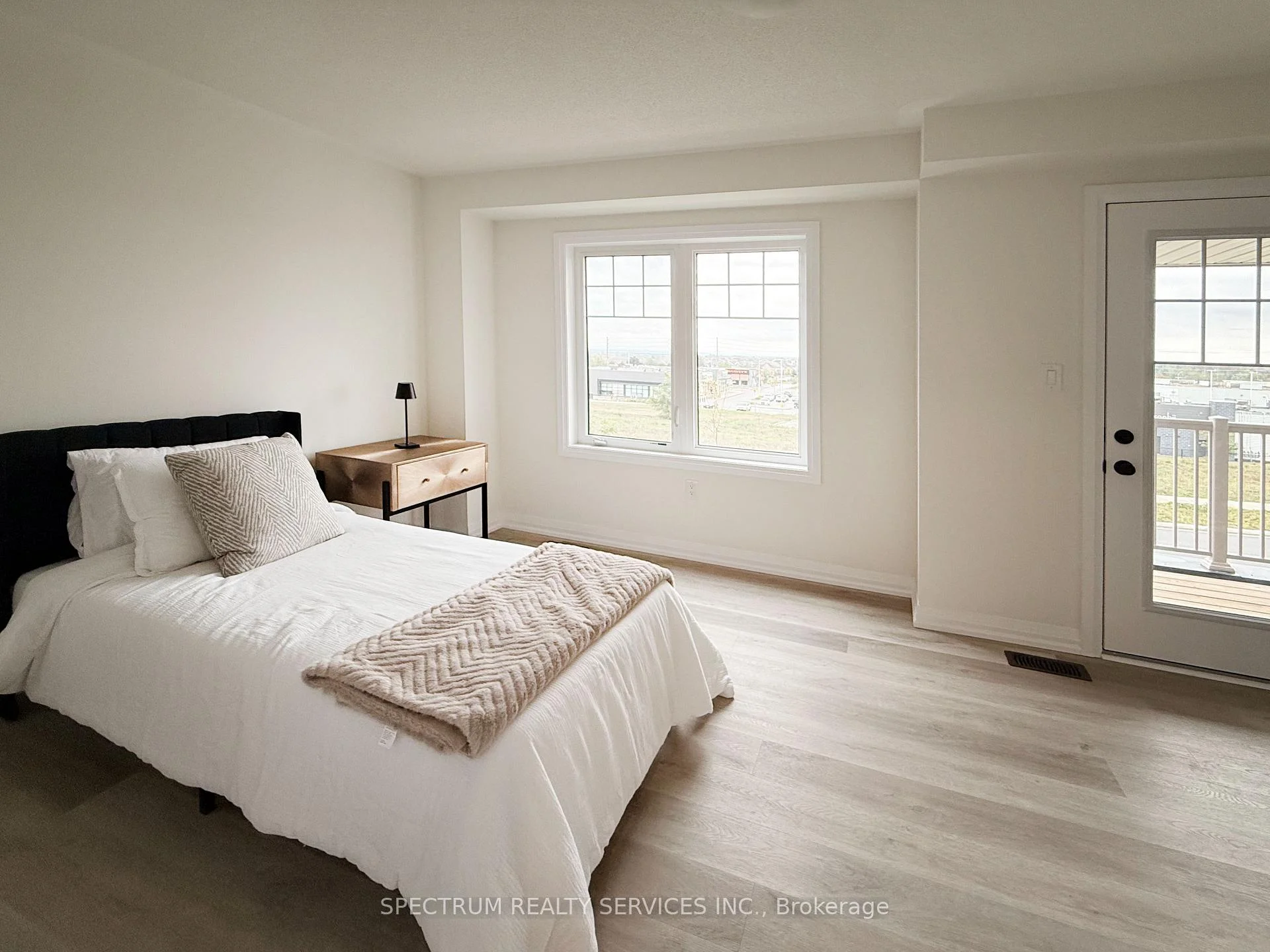 Photo 23 of 1522 Benson Street, Innisfil, Alcona — HOMEH