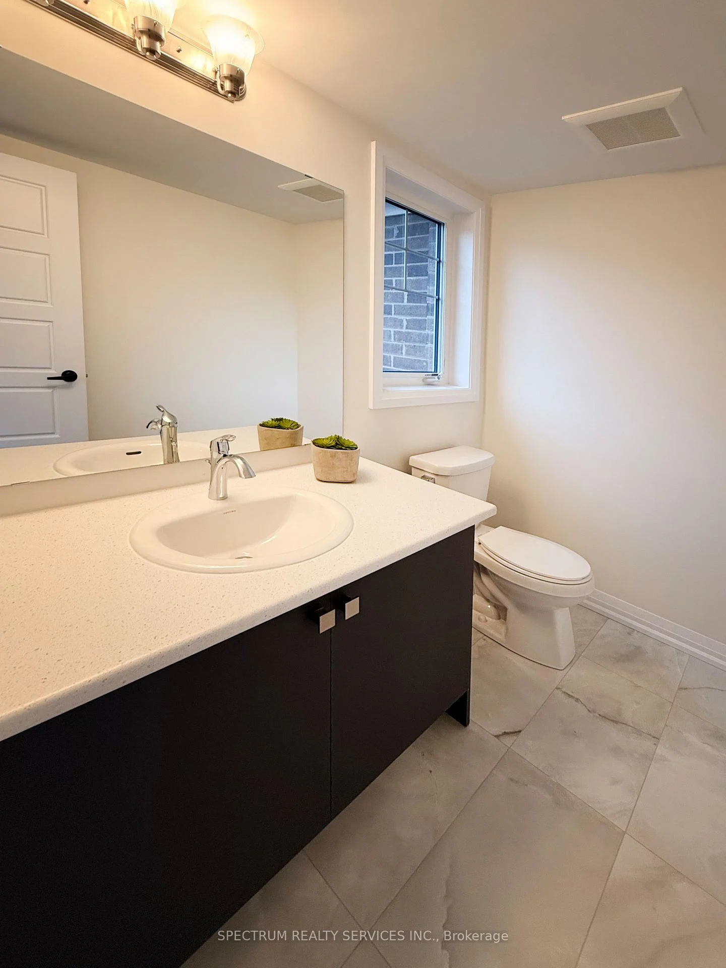 Photo 31 of 1522 Benson Street, Innisfil, Alcona — HOMEH