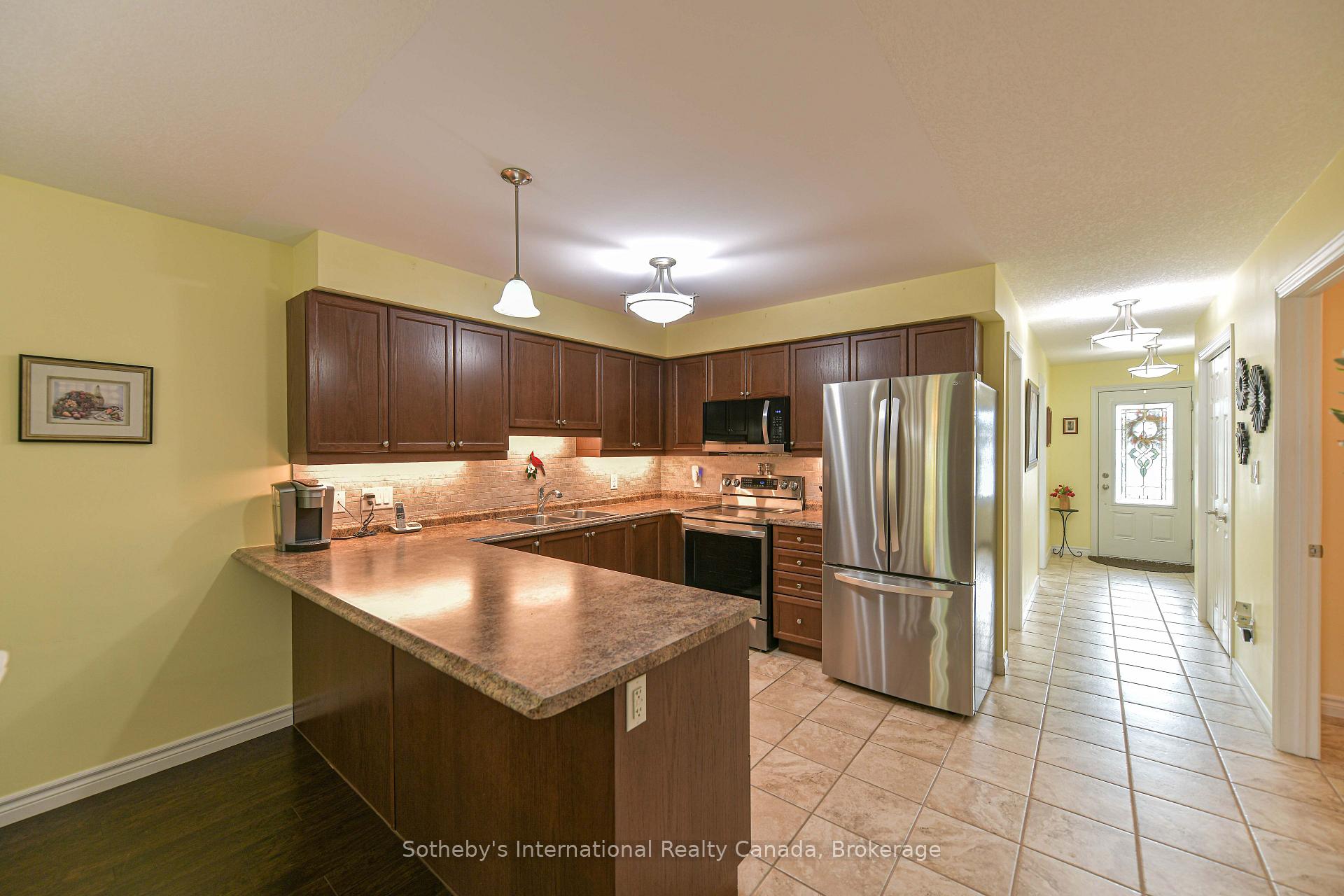 Photo 17 of 111 Lucy Lane, Orillia — HOMEH