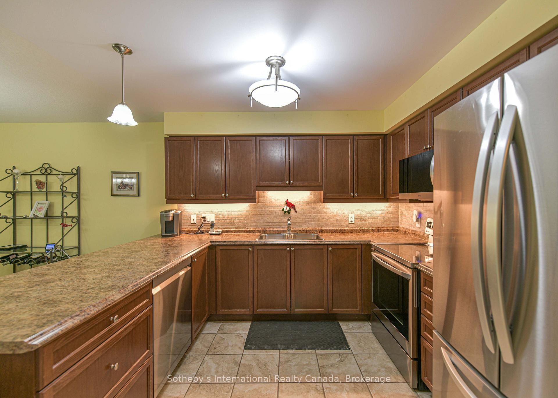Photo 18 of 111 Lucy Lane, Orillia — HOMEH