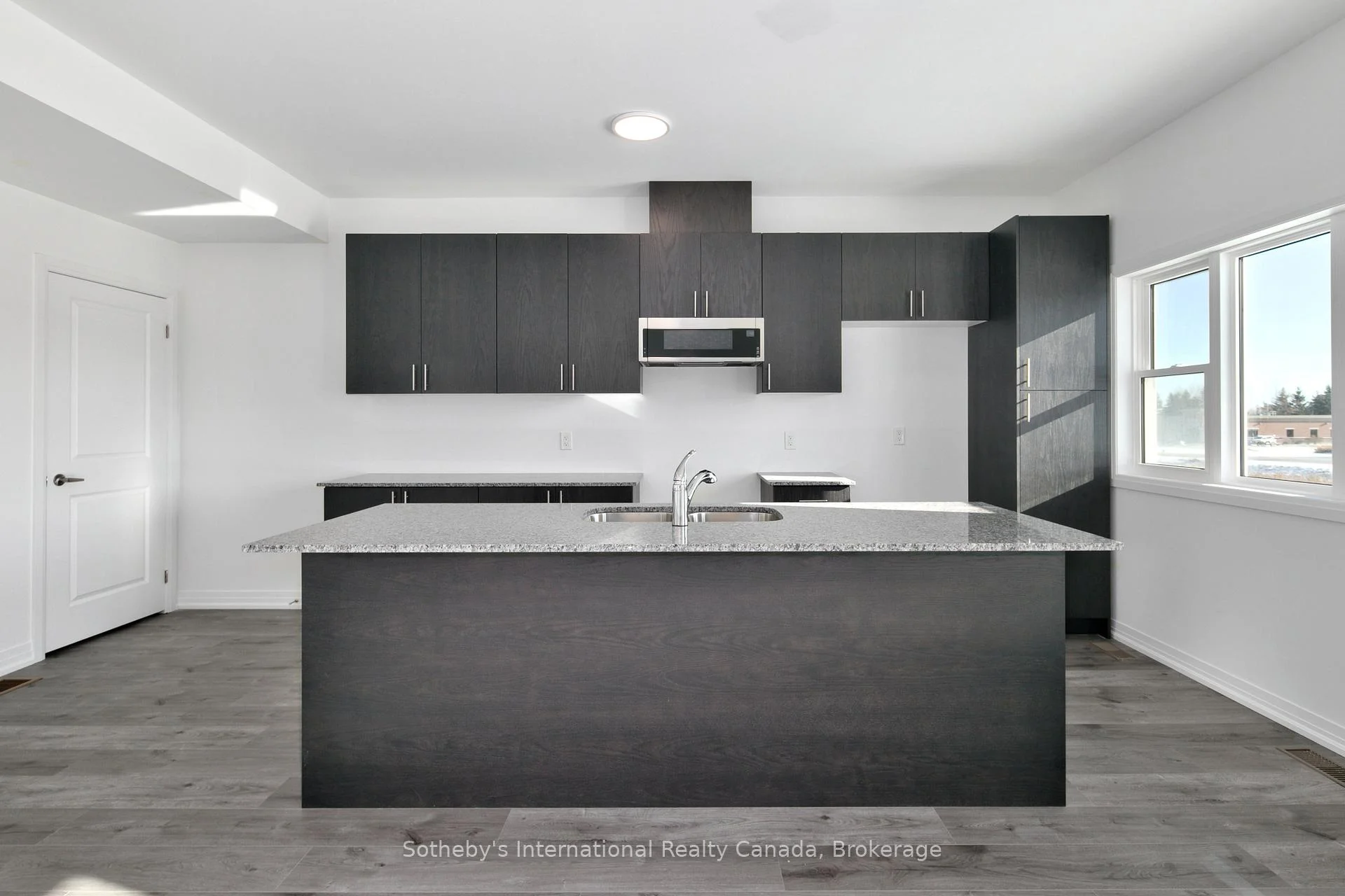 Photo 16 of 170 Equality Drive, Meaford — HOMEH