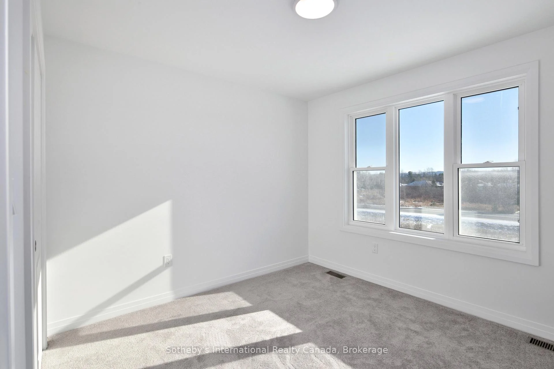 Photo 25 of 170 Equality Drive, Meaford — HOMEH