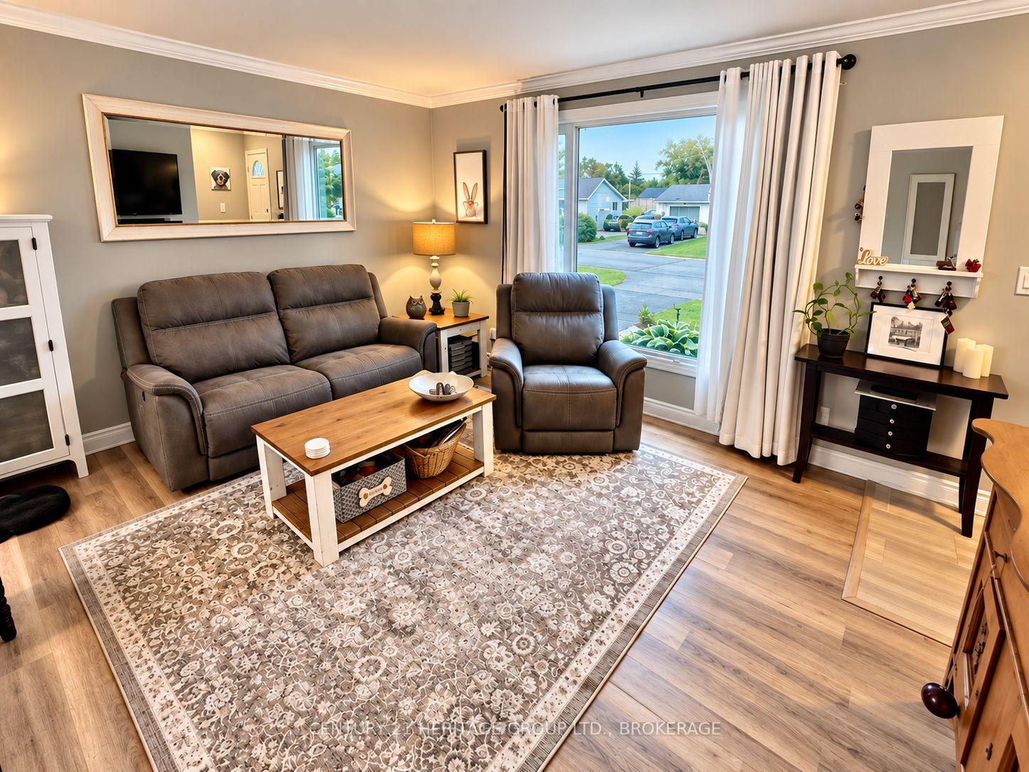 Photo 3 of 34 Harvard Place, Loyalist, Amherstview — HOMEH