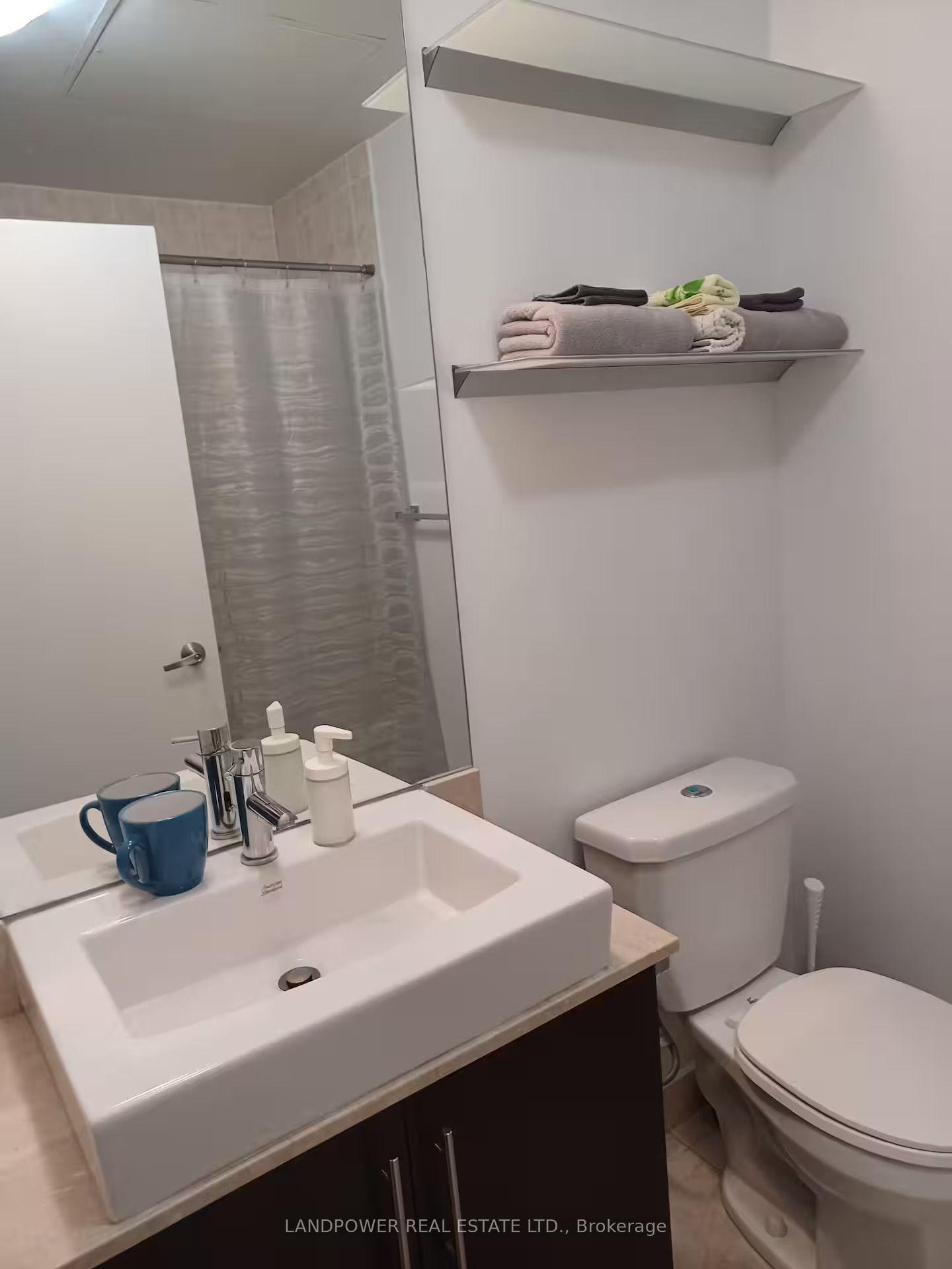 Photo 21 of Unit 3906, 65 Bremner Boulevard, Toronto, Waterfront Communities — HOMEH