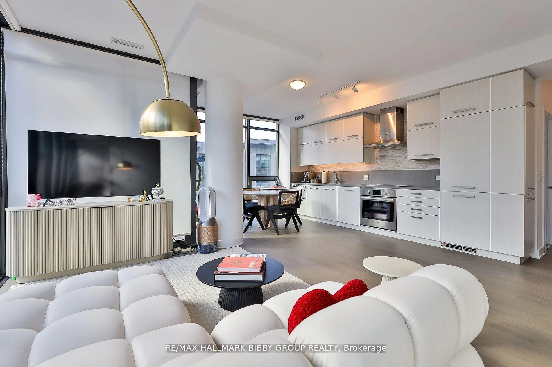 Photo 5 of Unit 710, 15 Beverley Street, Toronto, Kensington-Chinatown — HOMEH