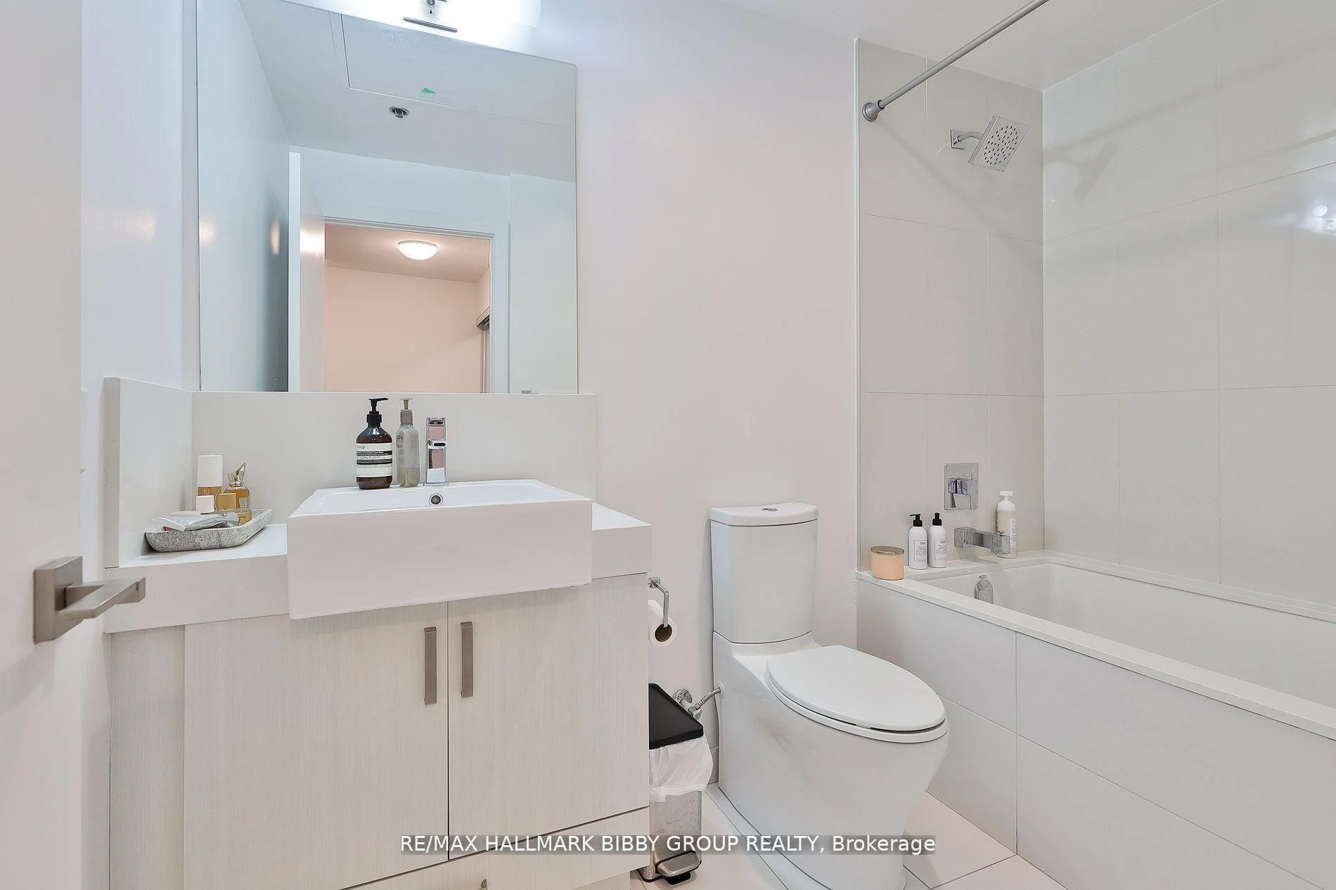 Photo 16 of Unit 710, 15 Beverley Street, Toronto, Kensington-Chinatown — HOMEH