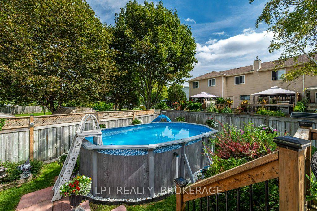 Photo 6 of 780 Muirfield Crescent, Kingston, East Gardiners Rd — HOMEH