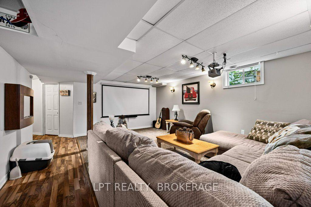Photo 35 of 780 Muirfield Crescent, Kingston, East Gardiners Rd — HOMEH