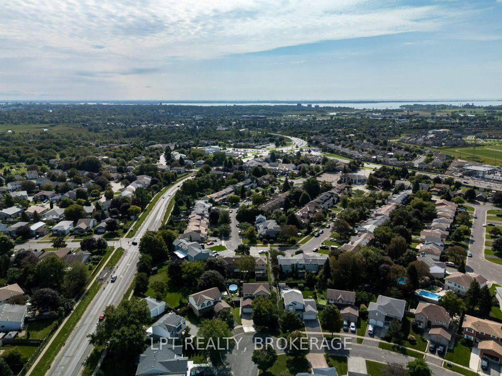 Photo 45 of 780 Muirfield Crescent, Kingston, East Gardiners Rd — HOMEH