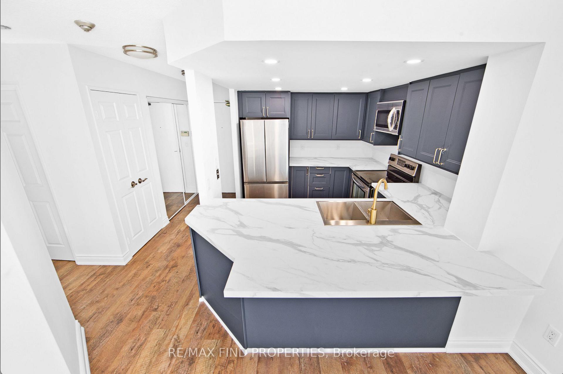 Photo 4 of Unit 1907, 335 Webb Drive, Mississauga, City Centre — HOMEH