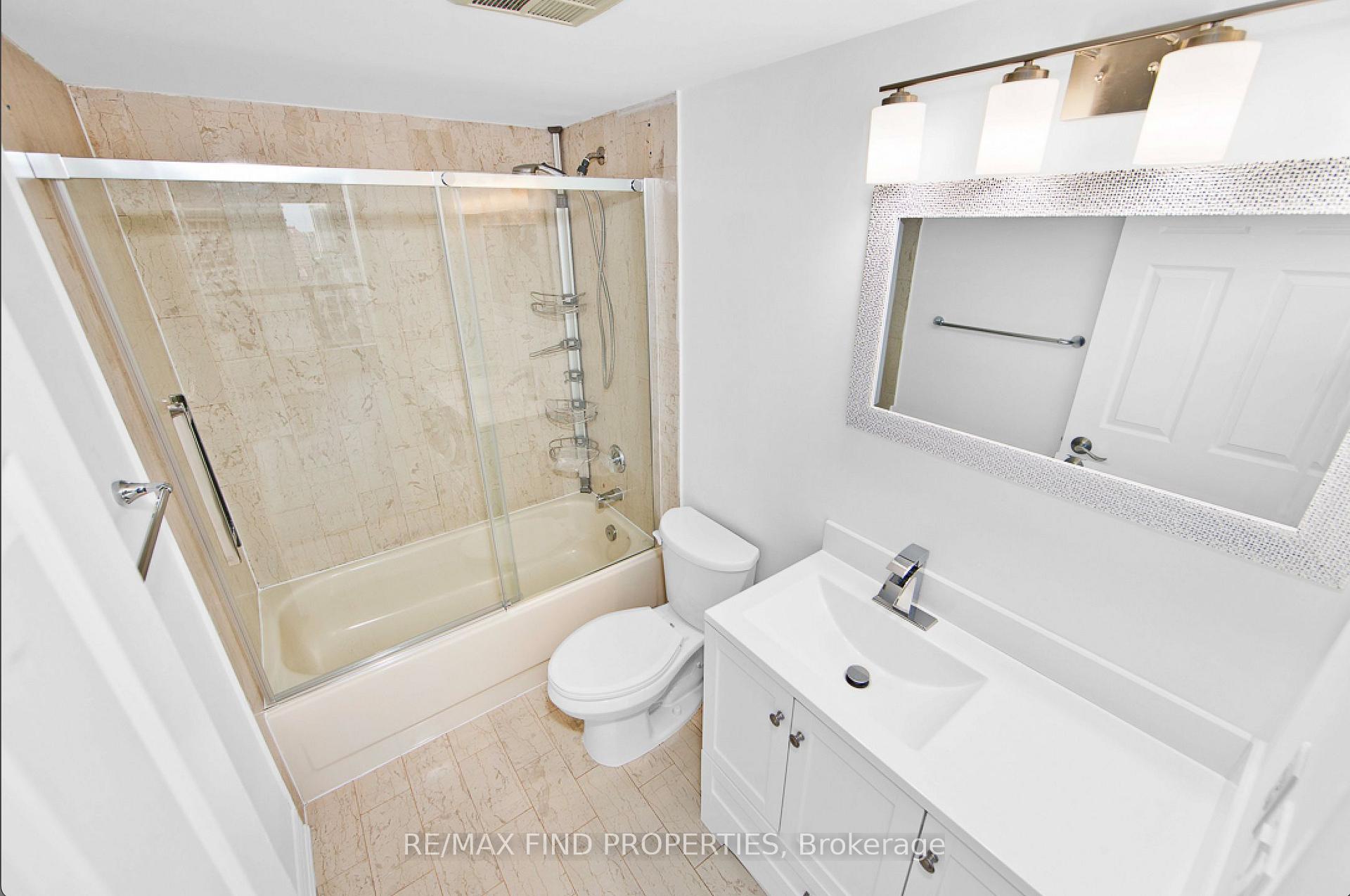 Photo 6 of Unit 1907, 335 Webb Drive, Mississauga, City Centre — HOMEH