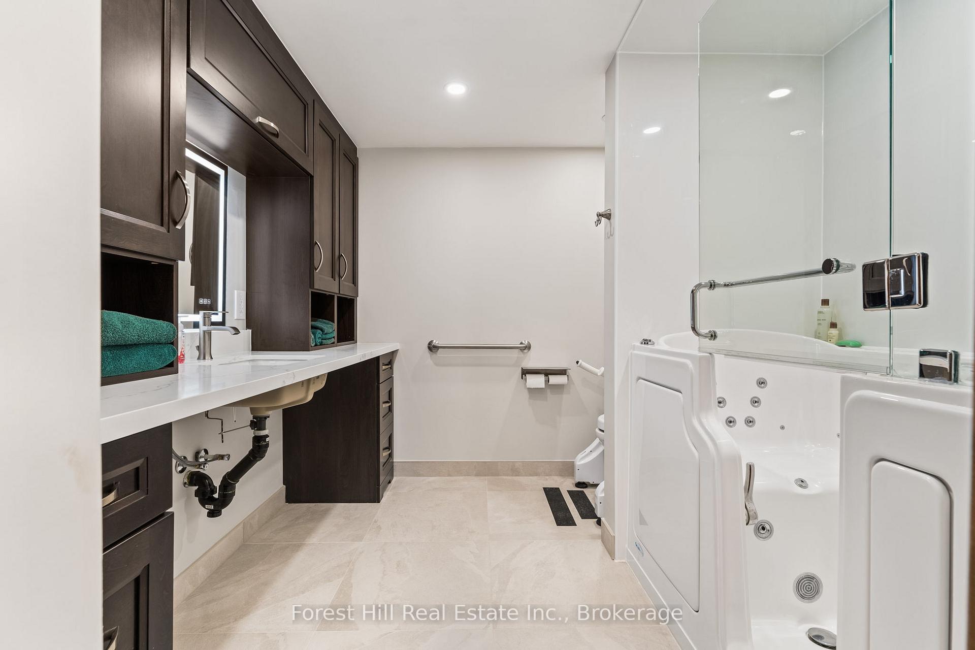 Photo 15 of 1062 Pine Lake Road, Gravenhurst, Muskoka (S) — HOMEH