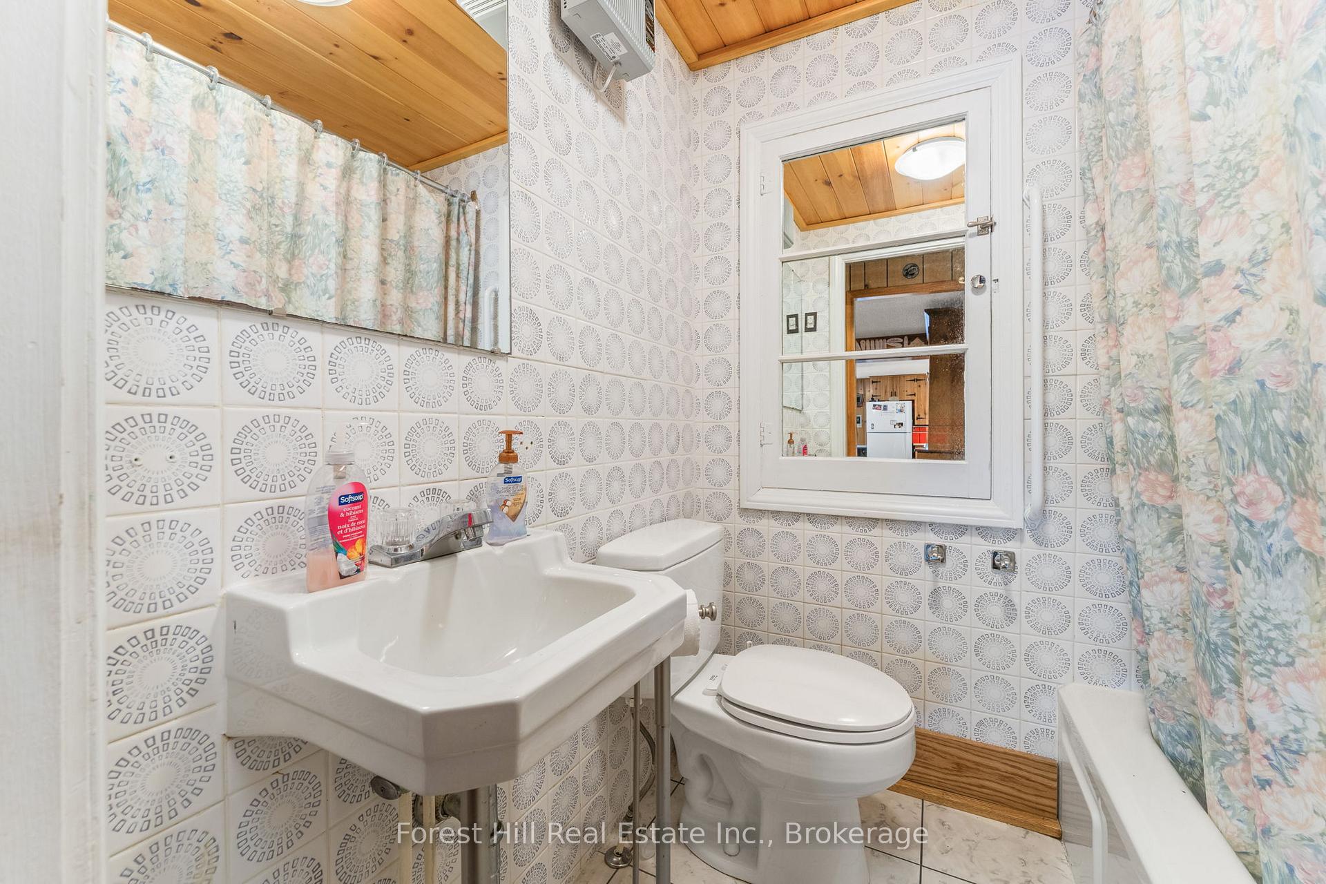 Photo 21 of 1062 Pine Lake Road, Gravenhurst, Muskoka (S) — HOMEH