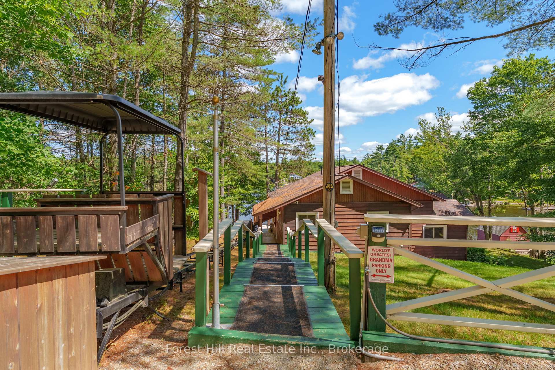 Photo 43 of 1062 Pine Lake Road, Gravenhurst, Muskoka (S) — HOMEH