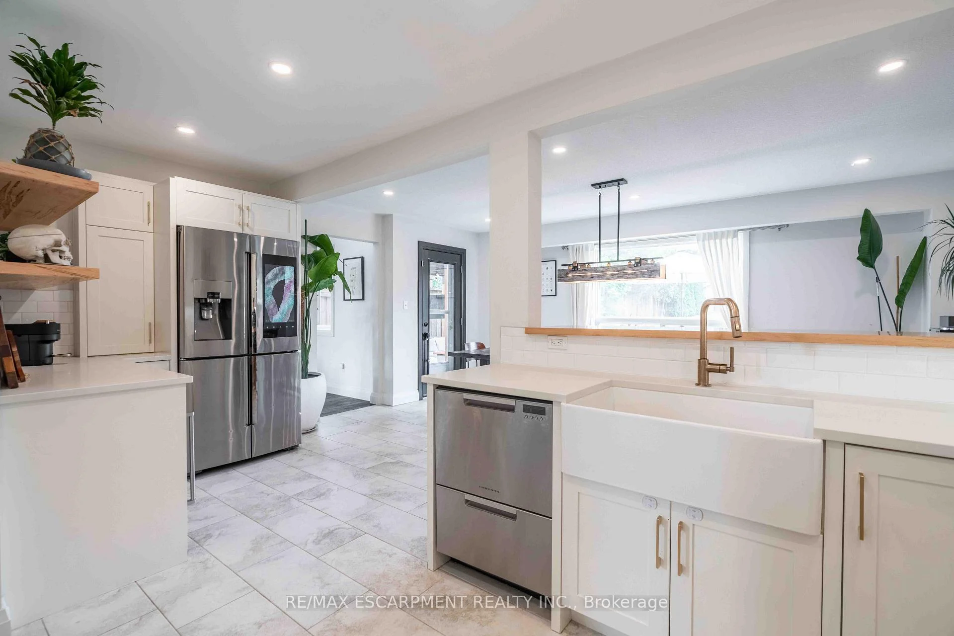 Photo 15 of 136 Braemar Avenue, Haldimand — HOMEH