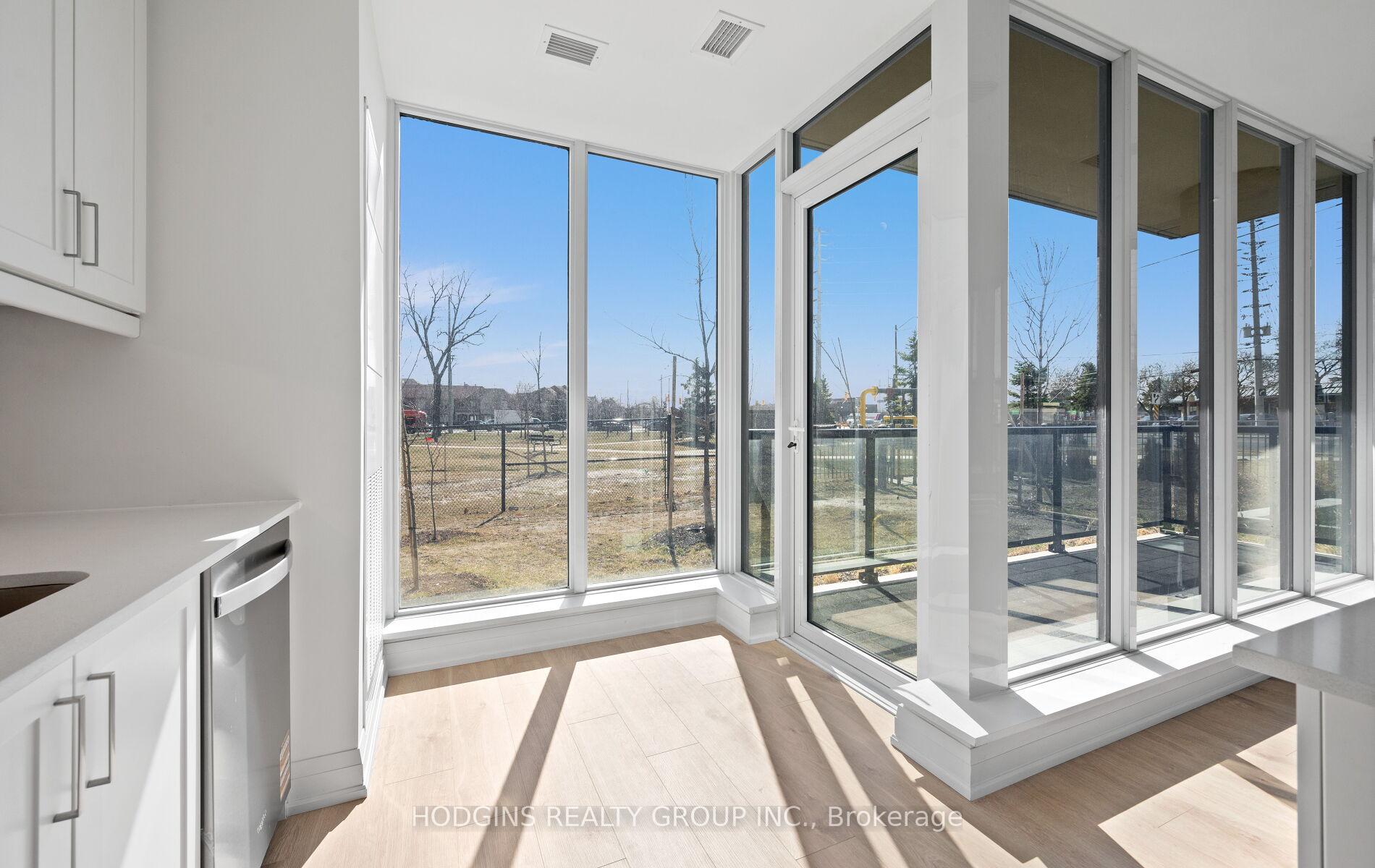 Photo 4 of Unit 106, 1035 Southdown Road, Mississauga, Clarkson — HOMEH