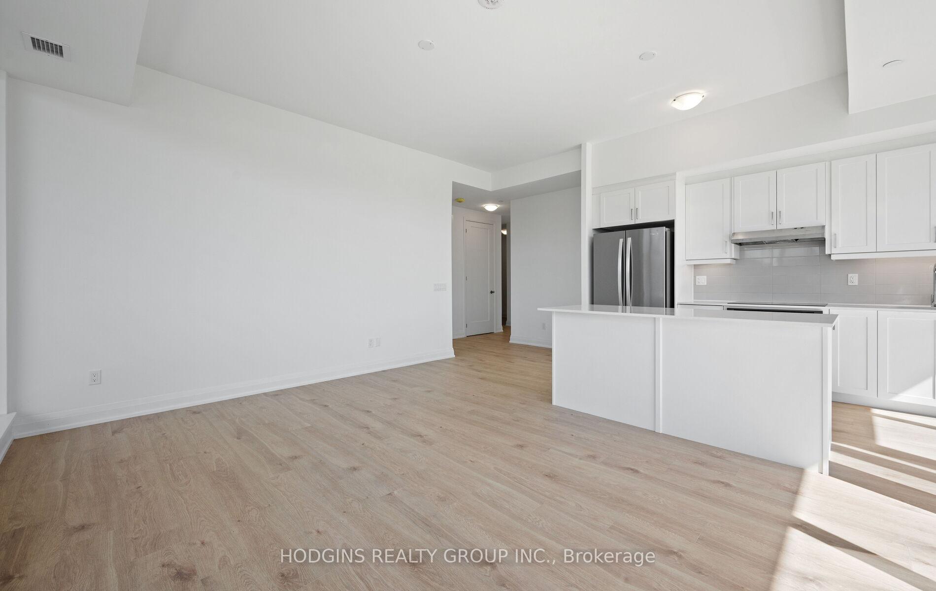 Photo 7 of Unit 106, 1035 Southdown Road, Mississauga, Clarkson — HOMEH