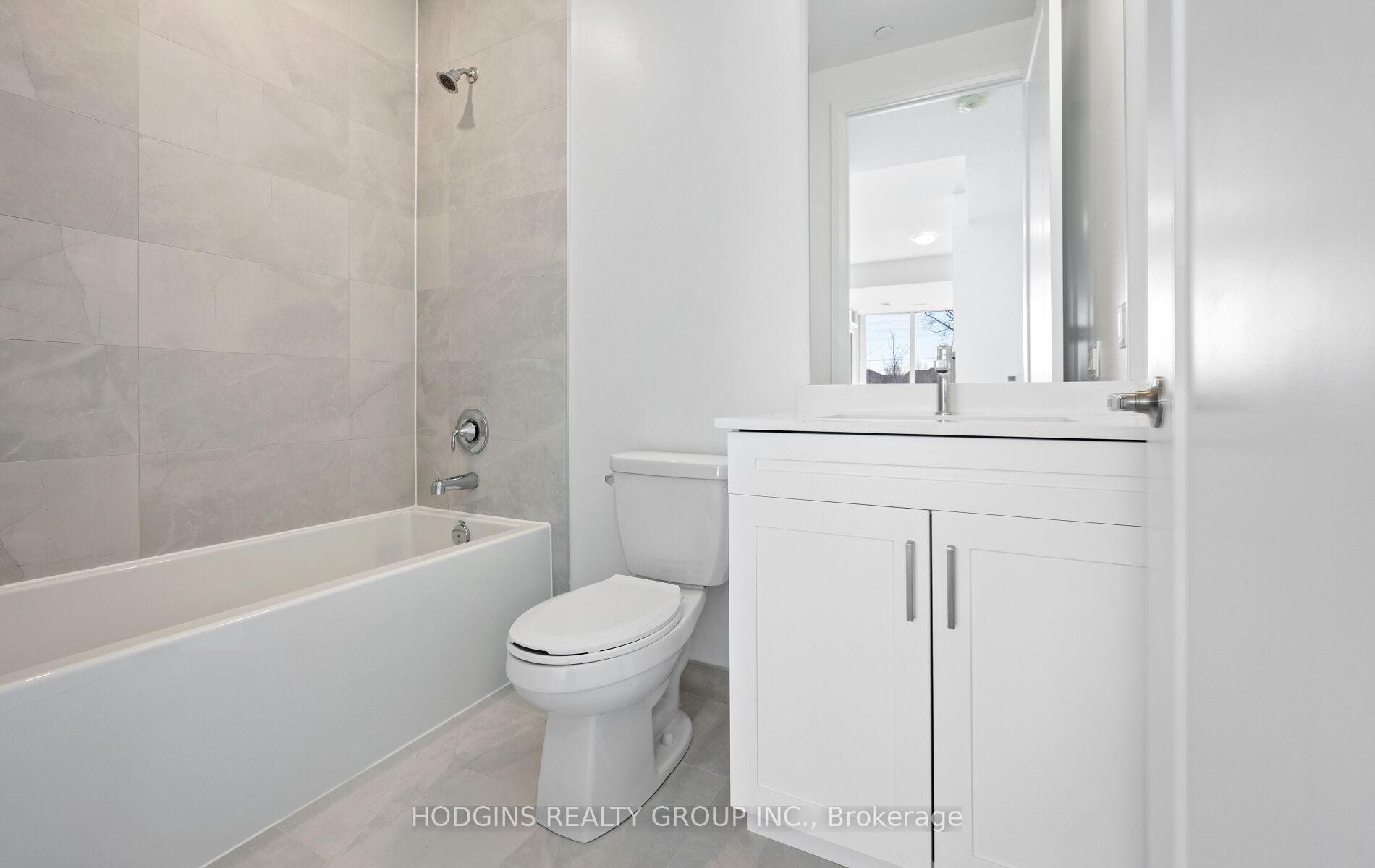 Photo 10 of Unit 106, 1035 Southdown Road, Mississauga, Clarkson — HOMEH
