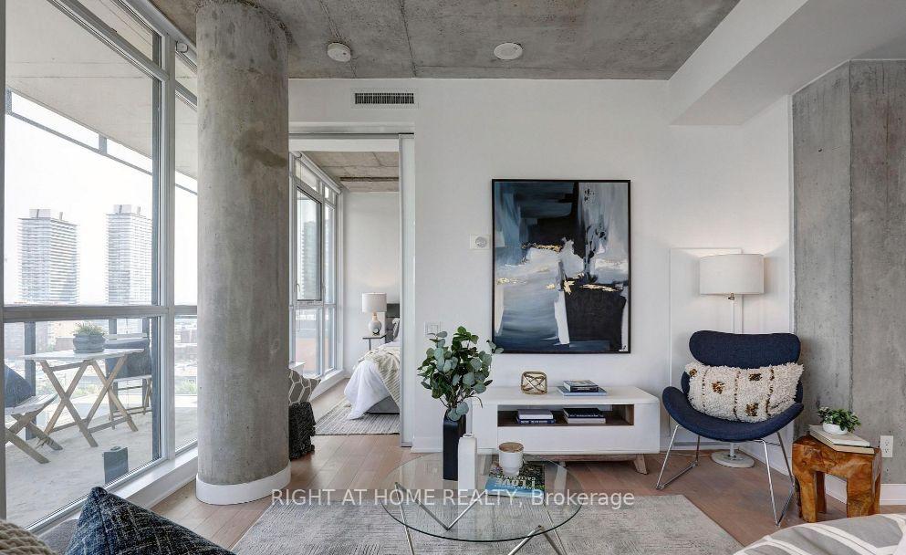 Photo 5 of Unit 1305, 318 King Street E, Toronto, Moss Park — HOMEH