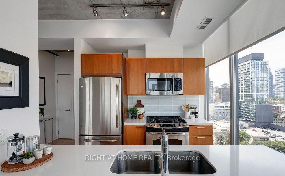 Photo 11 of Unit 1305, 318 King Street E, Toronto, Moss Park — HOMEH