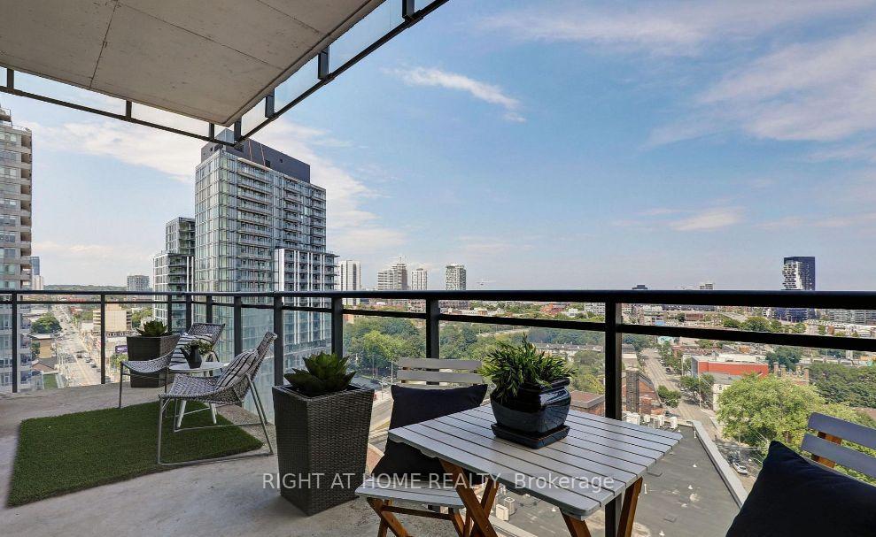 Photo 21 of Unit 1305, 318 King Street E, Toronto, Moss Park — HOMEH