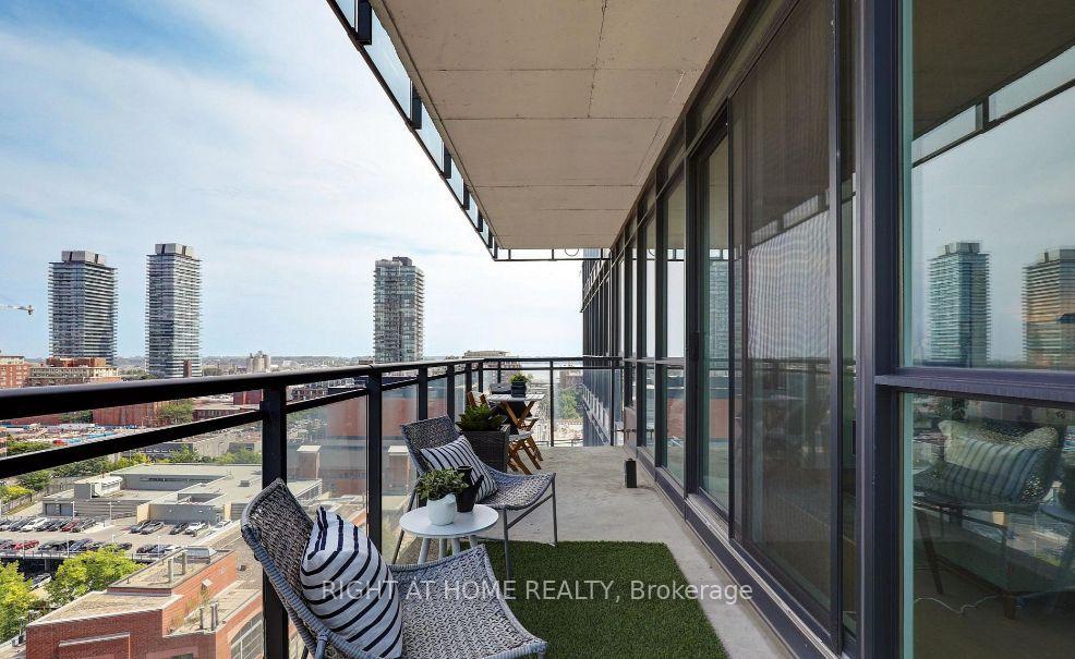 Photo 22 of Unit 1305, 318 King Street E, Toronto, Moss Park — HOMEH