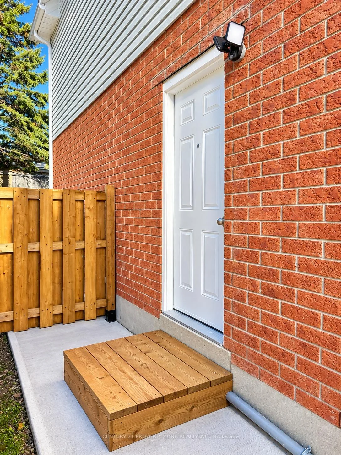 Photo of 144 Rickson Avenue