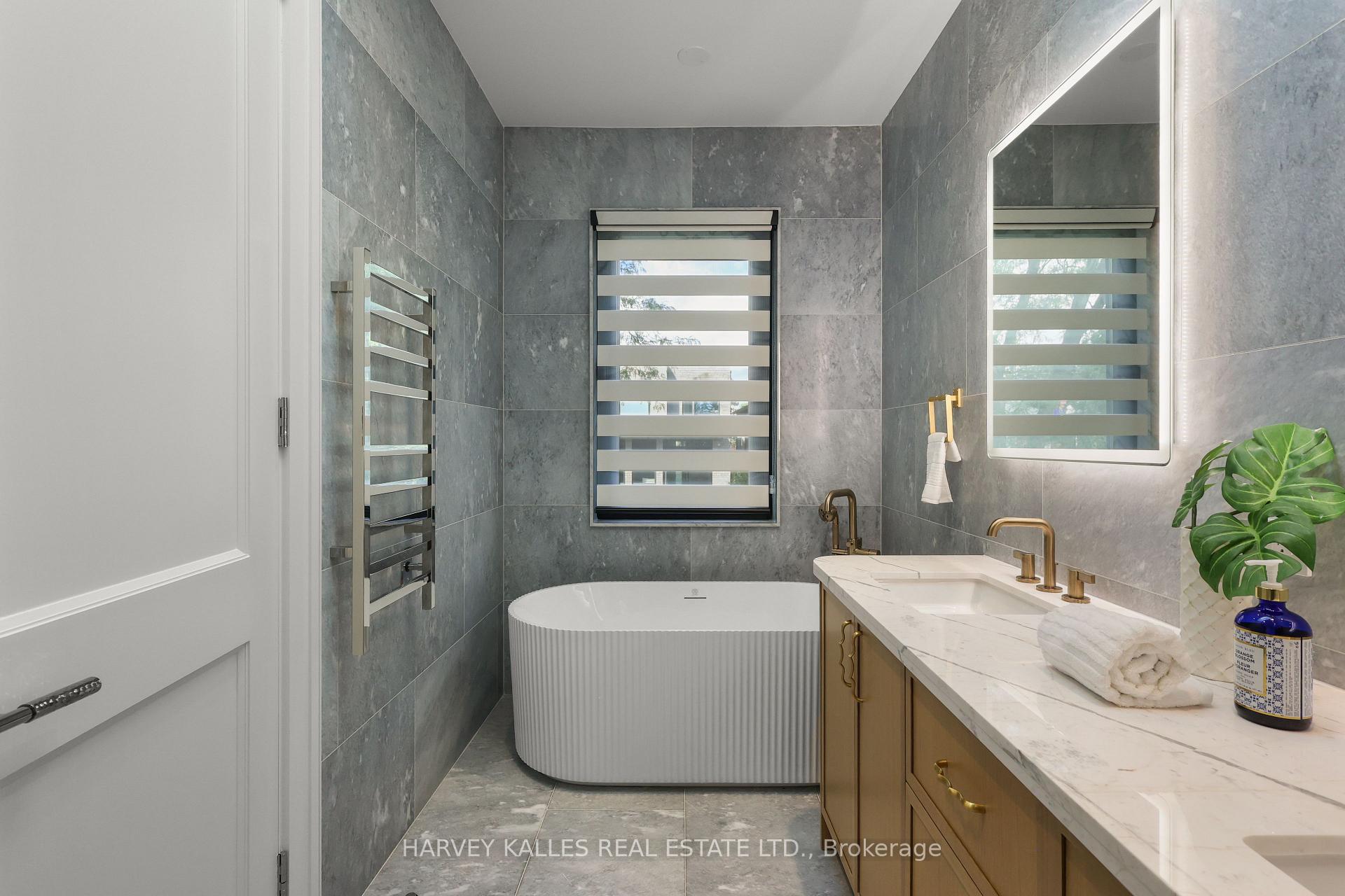 Photo 29 of 90 Roe Avenue, Toronto, Lawrence Park North — HOMEH