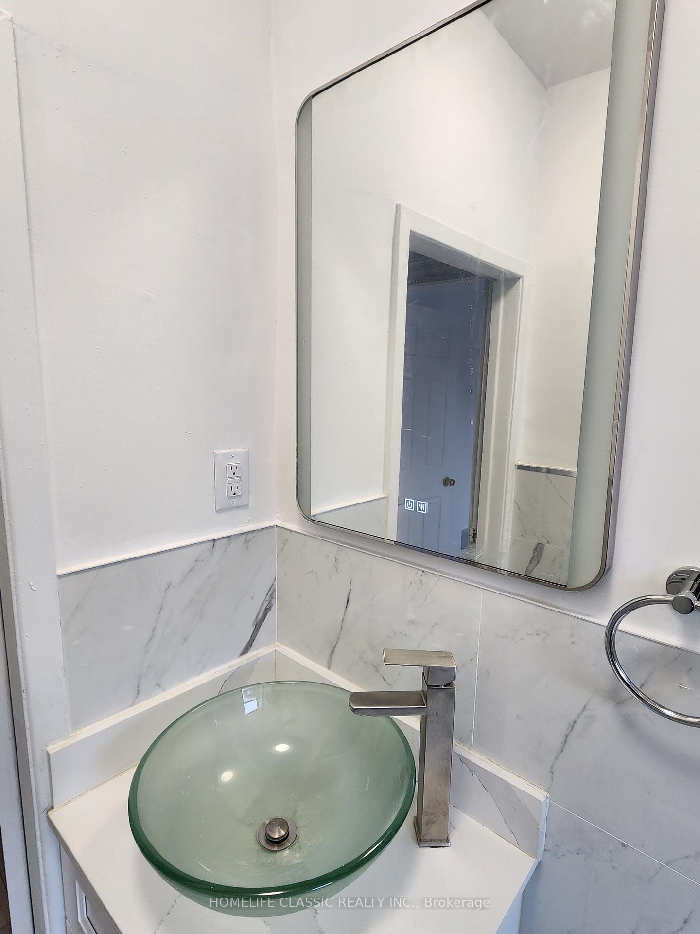 Photo 5 of Unit 2, 498 King Street E, Toronto, Moss Park — HOMEH