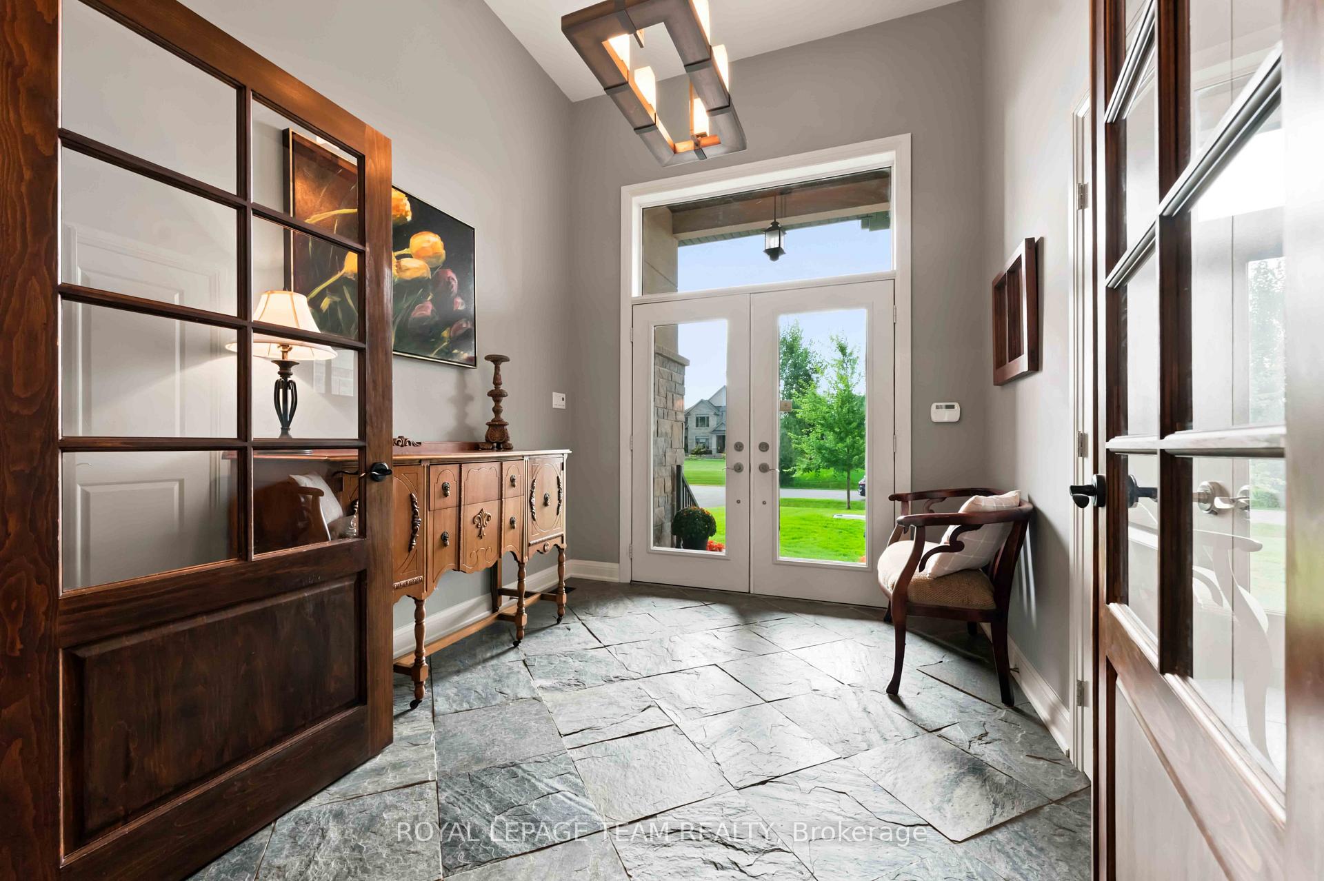 Photo 4 of 1801 Cedarlakes Way, Ottawa, Greely — HOMEH