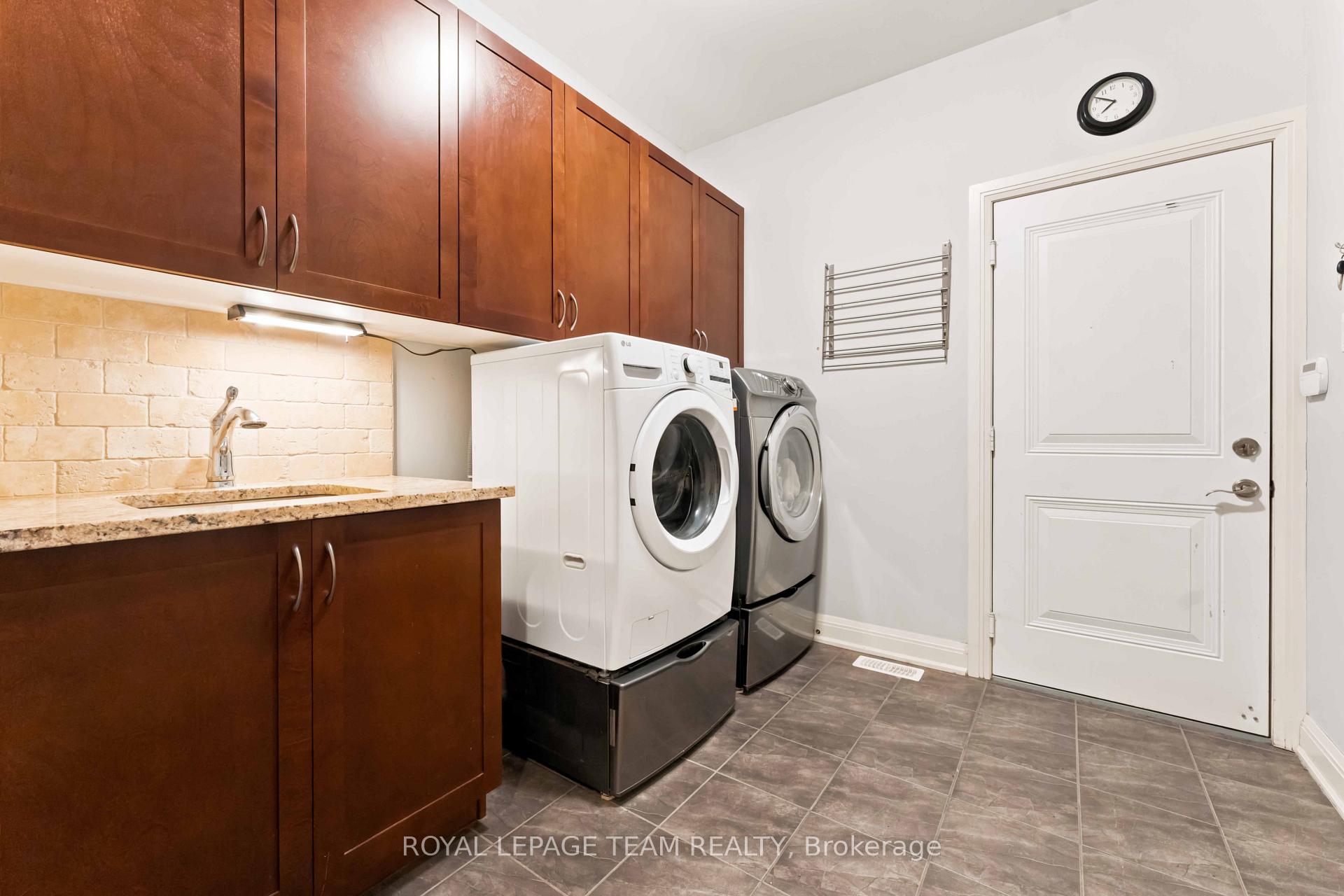 Photo 28 of 1801 Cedarlakes Way, Ottawa, Greely — HOMEH
