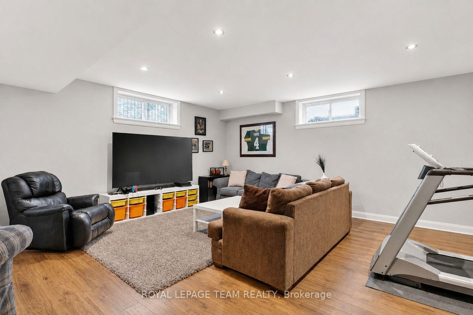 Photo 31 of 1801 Cedarlakes Way, Ottawa, Greely — HOMEH