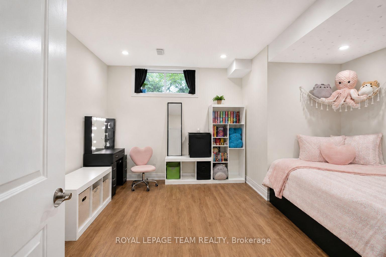 Photo 35 of 1801 Cedarlakes Way, Ottawa, Greely — HOMEH