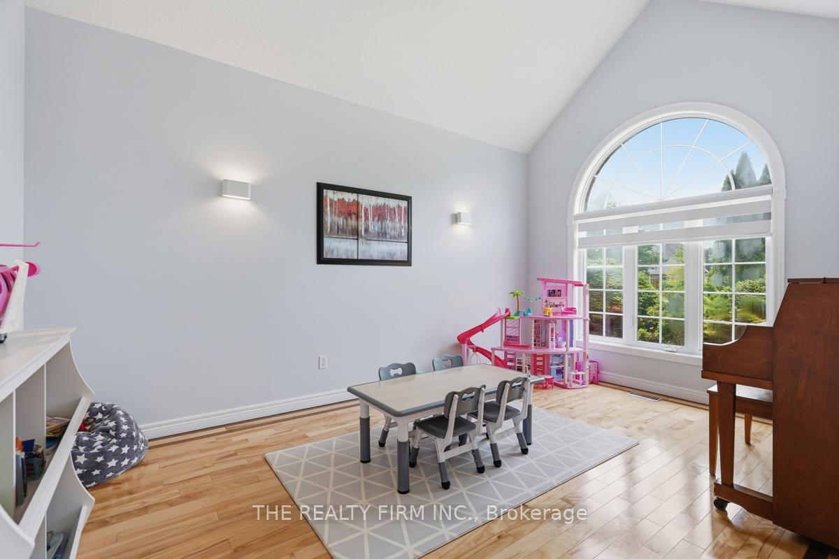 Photo 16 of 55 Farmhouse Road, London, East A — HOMEH