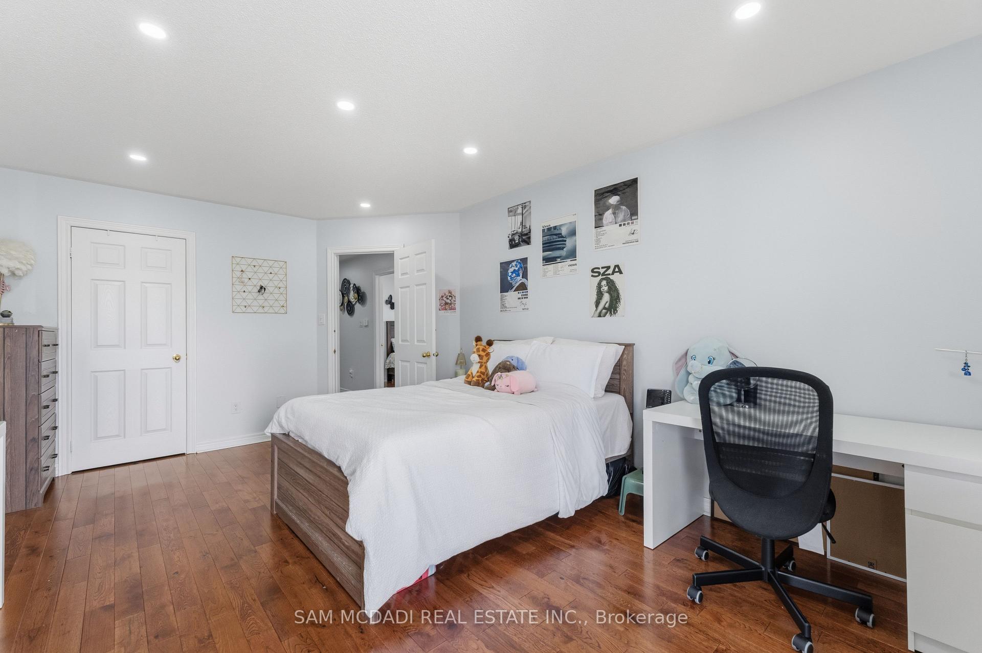 Photo 20 of 5604 Doctor Peddle Crescent, Mississauga, Churchill Meadows — HOMEH