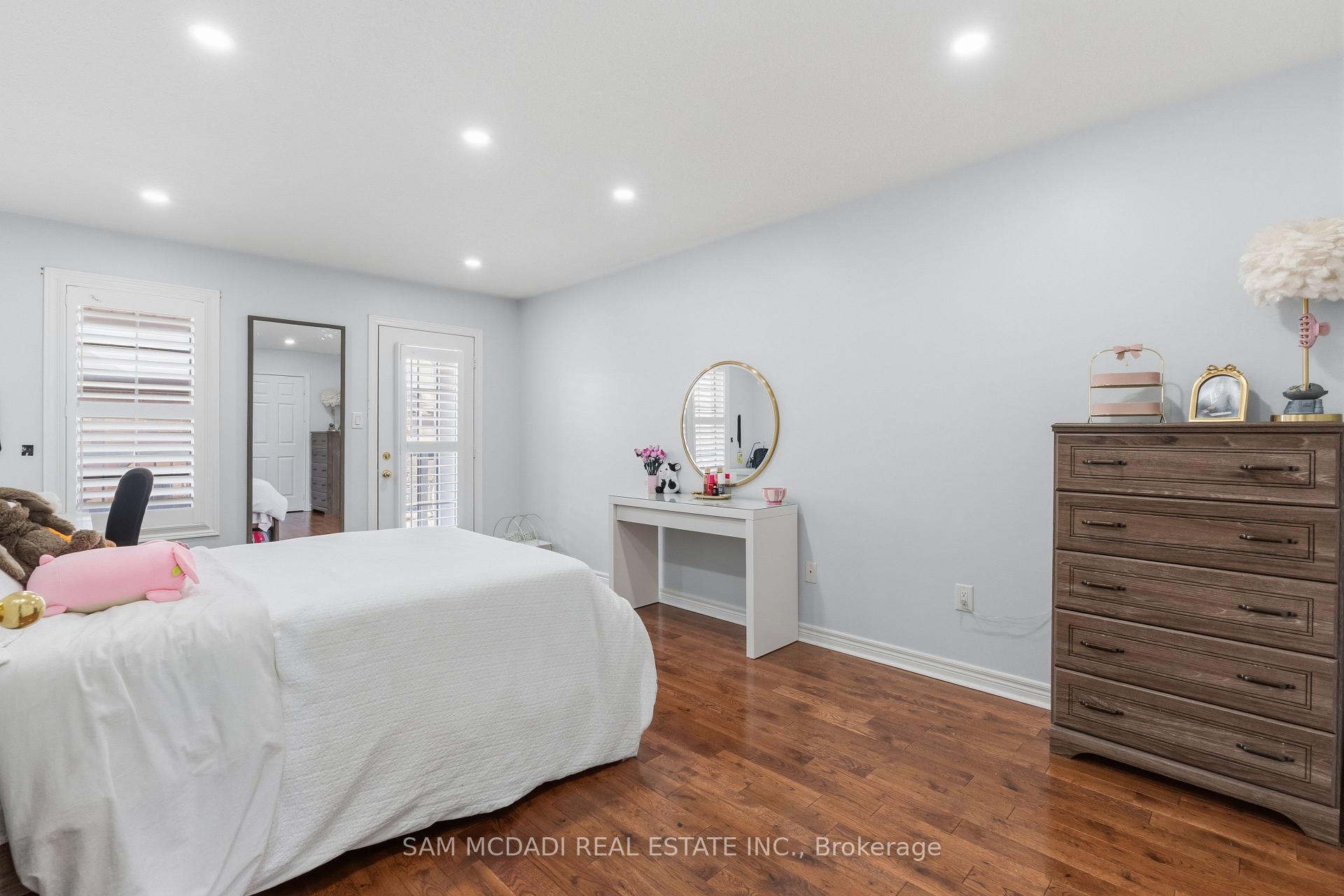 Photo 21 of 5604 Doctor Peddle Crescent, Mississauga, Churchill Meadows — HOMEH