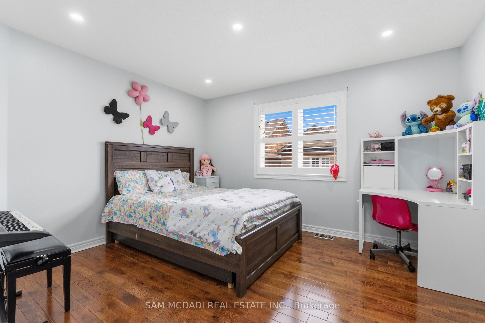 Photo 22 of 5604 Doctor Peddle Crescent, Mississauga, Churchill Meadows — HOMEH