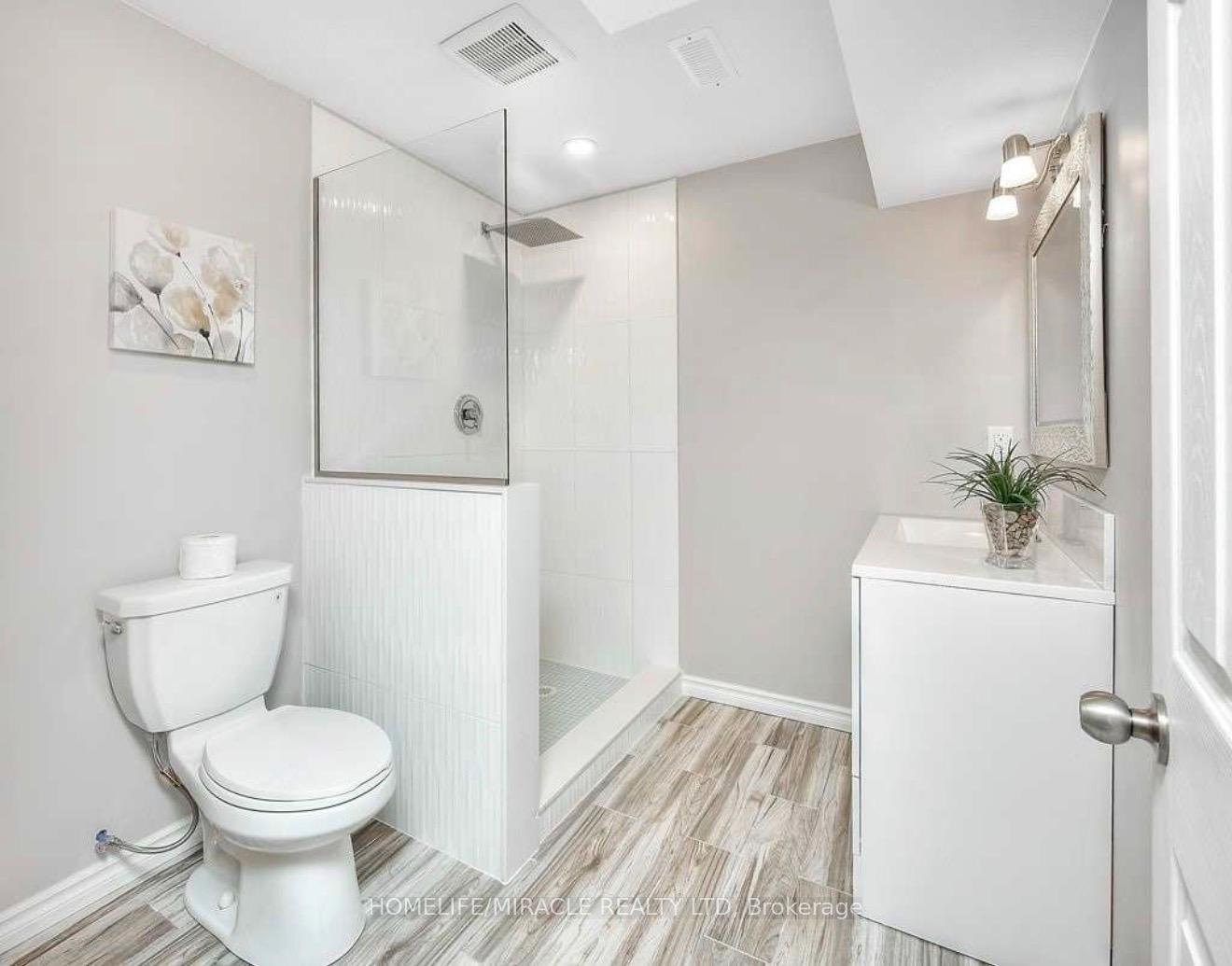 Photo 10 of 132 Maitland Street, Kitchener, Huron Park — HOMEH