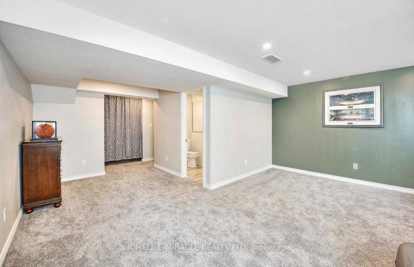 Photo 9 of 132 Maitland Street, Kitchener, Huron Park — HOMEH
