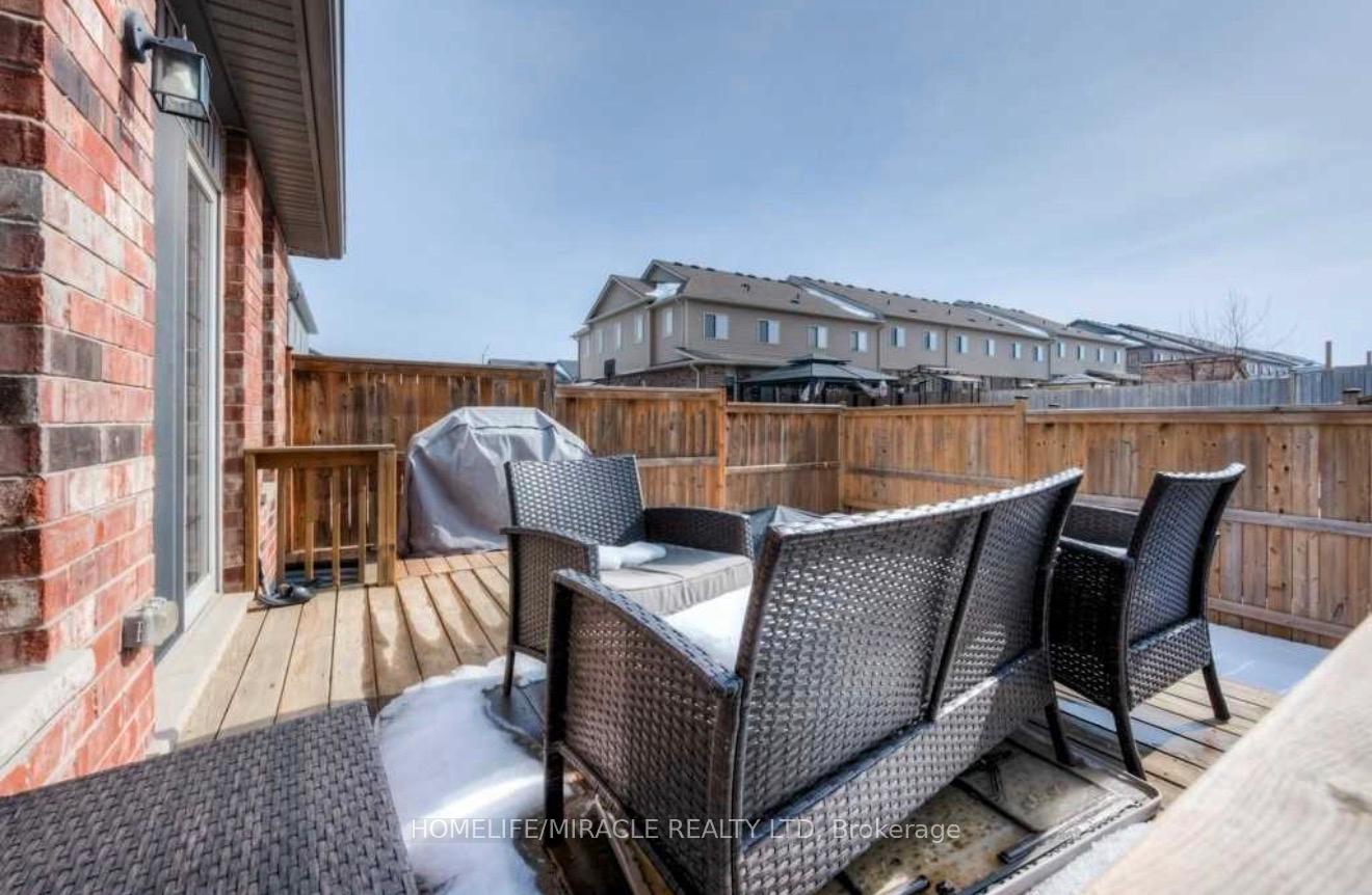 Photo 11 of 132 Maitland Street, Kitchener, Huron Park — HOMEH